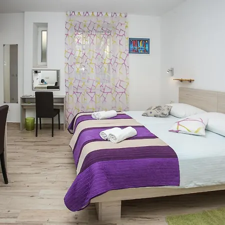 3 Bedroom In * Split