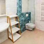 דירה 3 Bedroom Cozy In