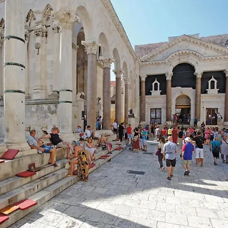 3 Bedroom Cozy In 아파트 *