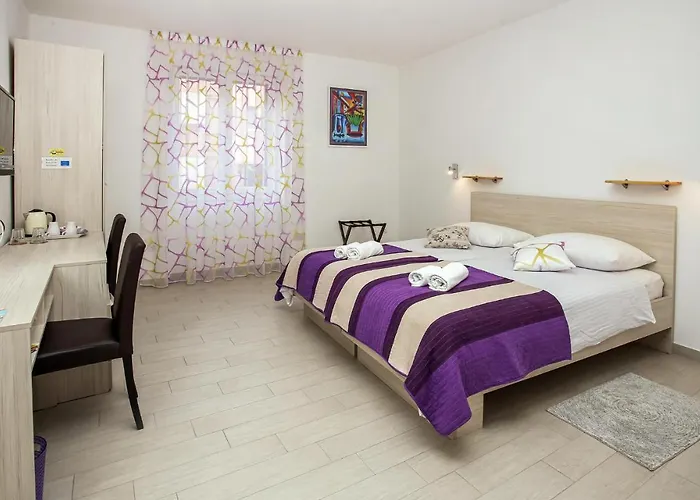 3 Bedroom Cozy In Apartmán Split